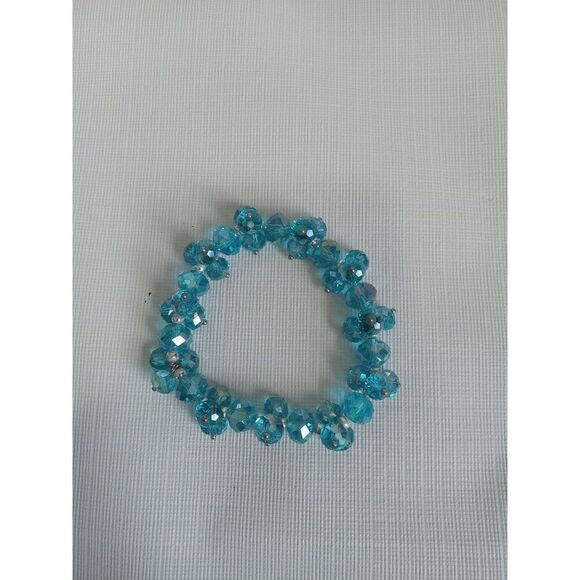 Blue Translucent Imitation Faceted Crystal Beads Elasticized Statement Bracelet - Picture 9 of 9